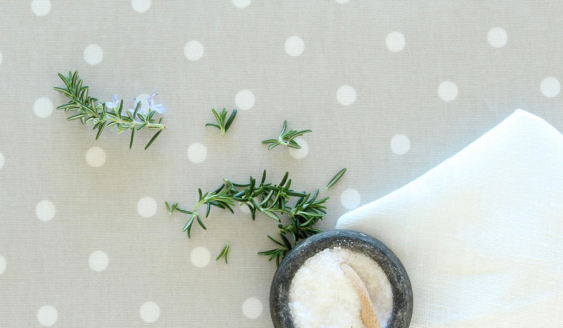 ALL OILCLOTH AND WIPEABLE LINEN