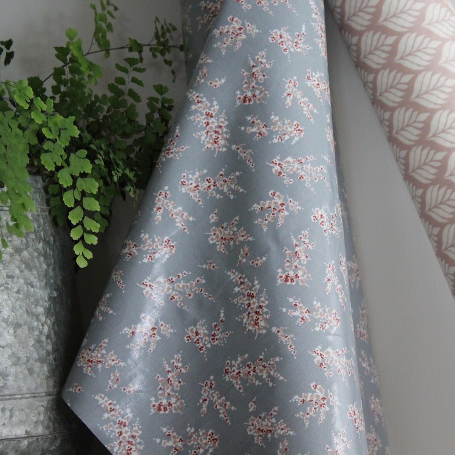 ALL OILCLOTH AND WIPEABLE LINEN